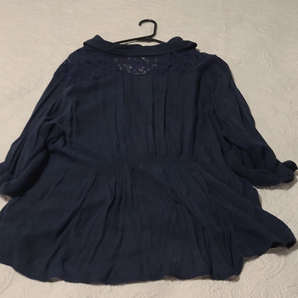 Navy blouse - Picture 3 of 4